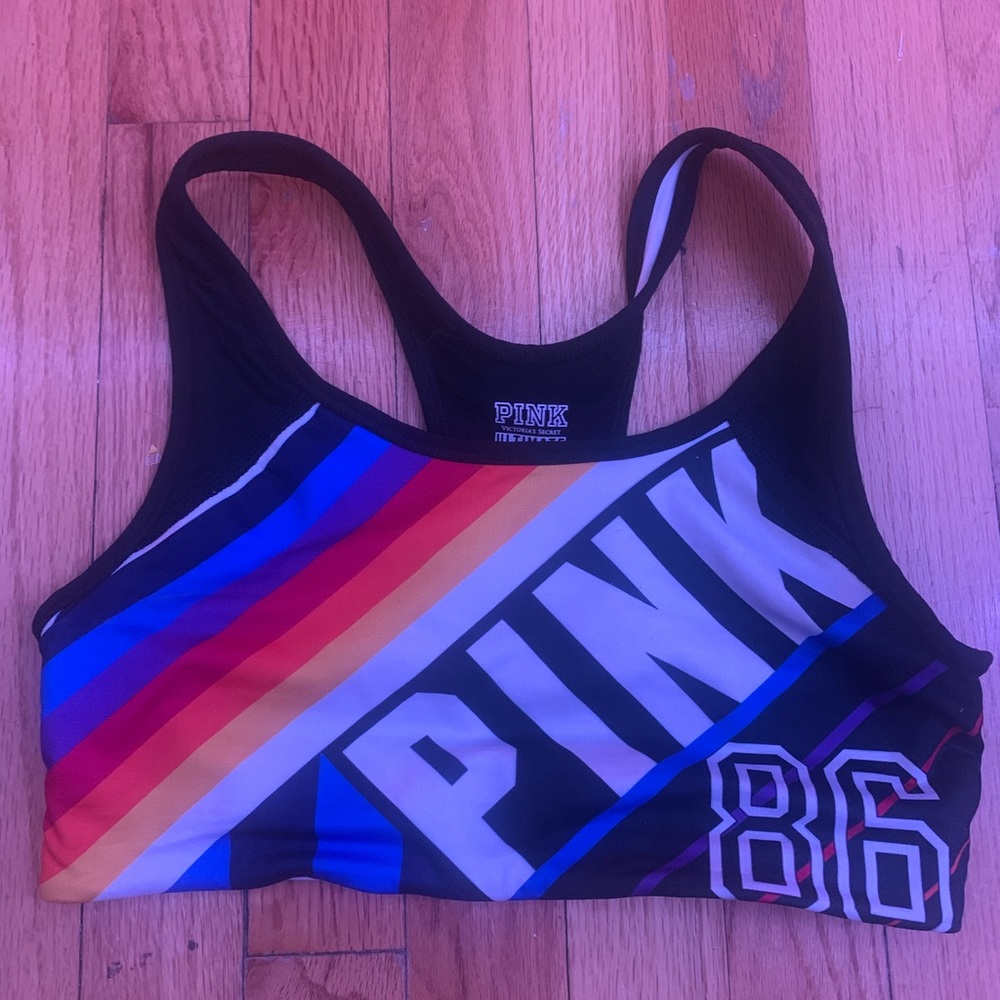 Women’s PINK sports bra